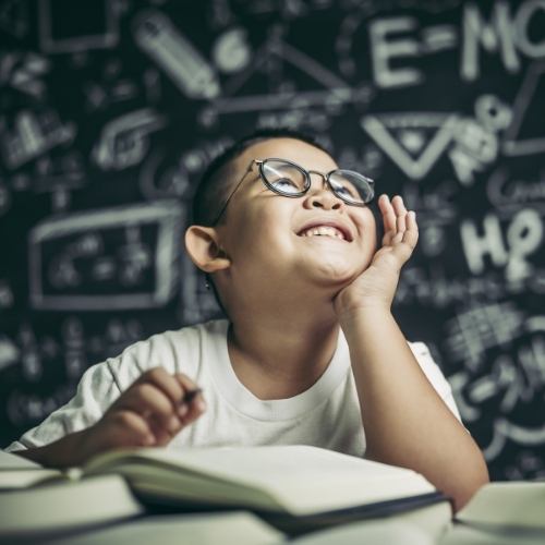 นักบำบัดเด็ก ประเมินพัฒนาการ ประเมิน IQ ประเมิน ADHD ส่งเสริมพัฒนาการเด็ก